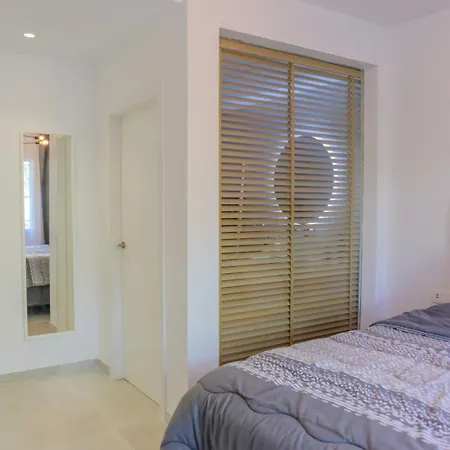 Luxurious 3 Bed With A Lovely Sea View In Carvajal * Benalmadena