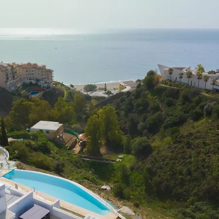 Apartment Luxurious 3 Bed With A Lovely Sea View In Carvajal Benalmadena